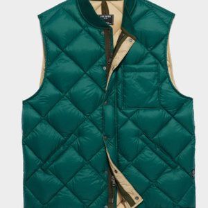 Todd Snyder - New - ITALIAN QUILTED NYLON LINER VEST IN DEEP PINE